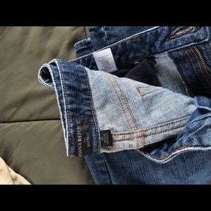 Women’s size 8 short flare jeans banana republic